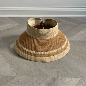 NWT Tan Straw Rollup Travel Hat